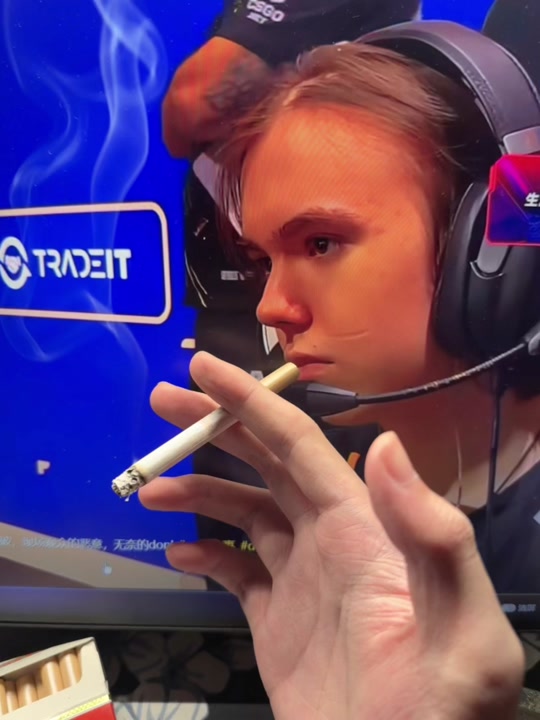 的两波团 的两波团